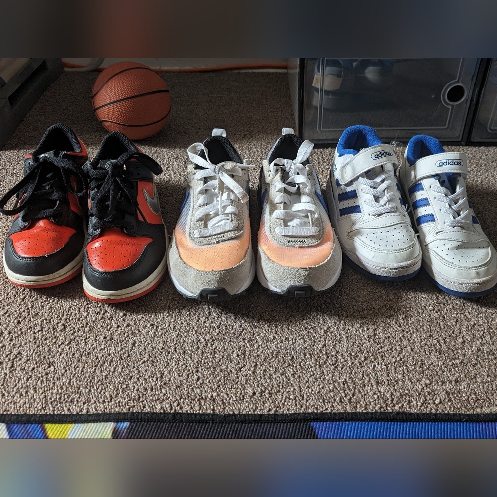 Nike/Adidas